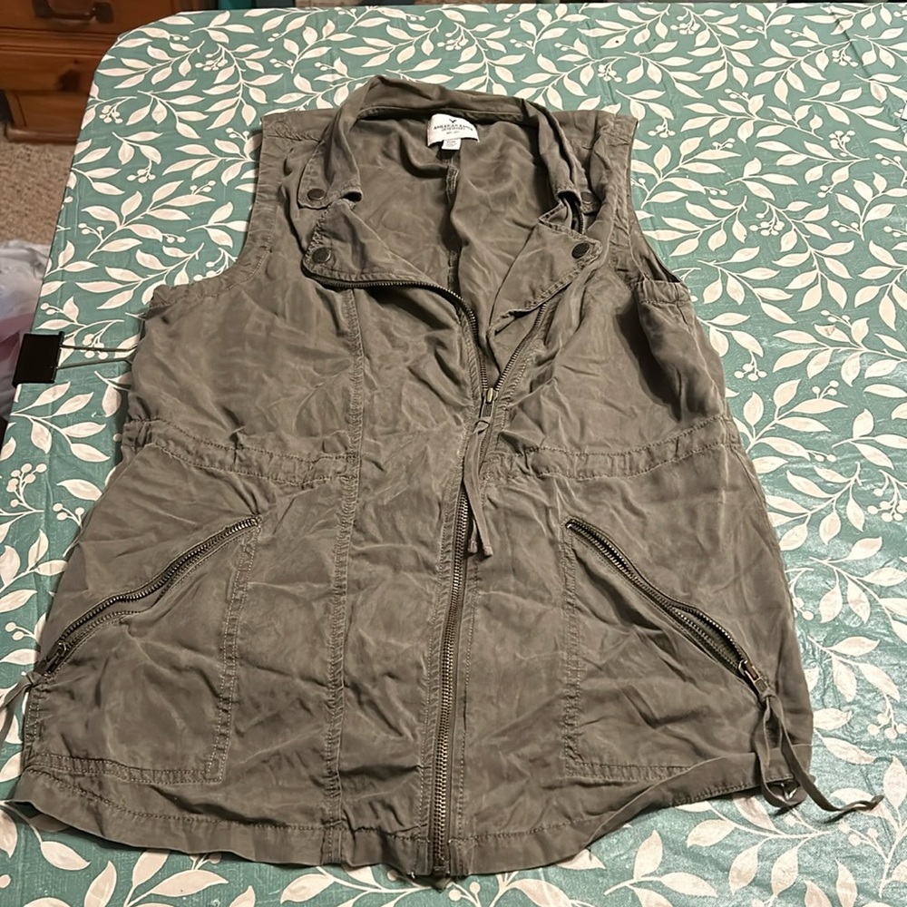 American Eagle Vest